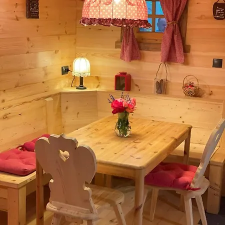 Cosy Mary Chalet *